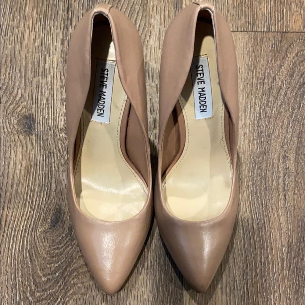 Steve Madden Blush 6 1/2 Pumps